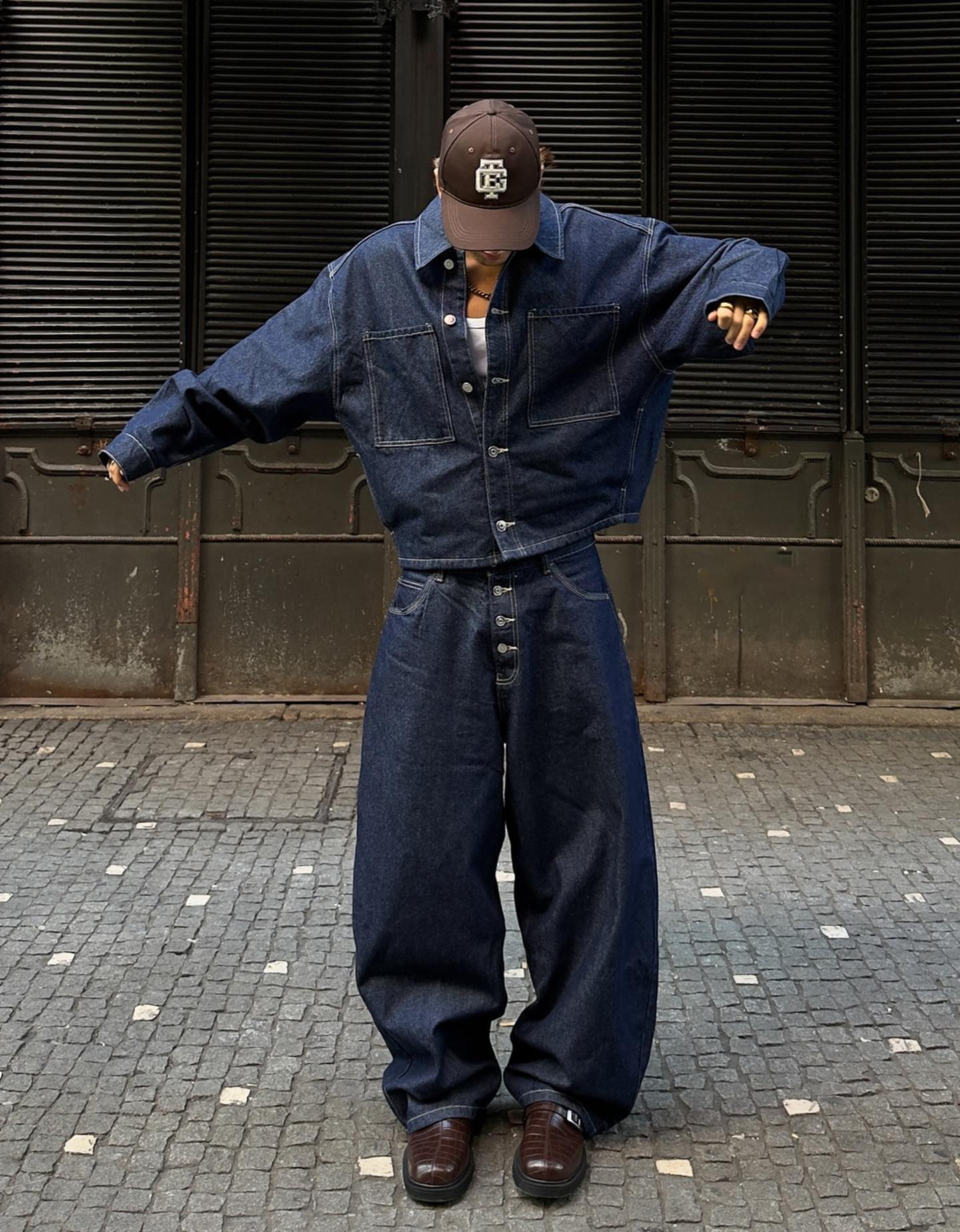 Bershka jeansy o kroju barrel granatowy