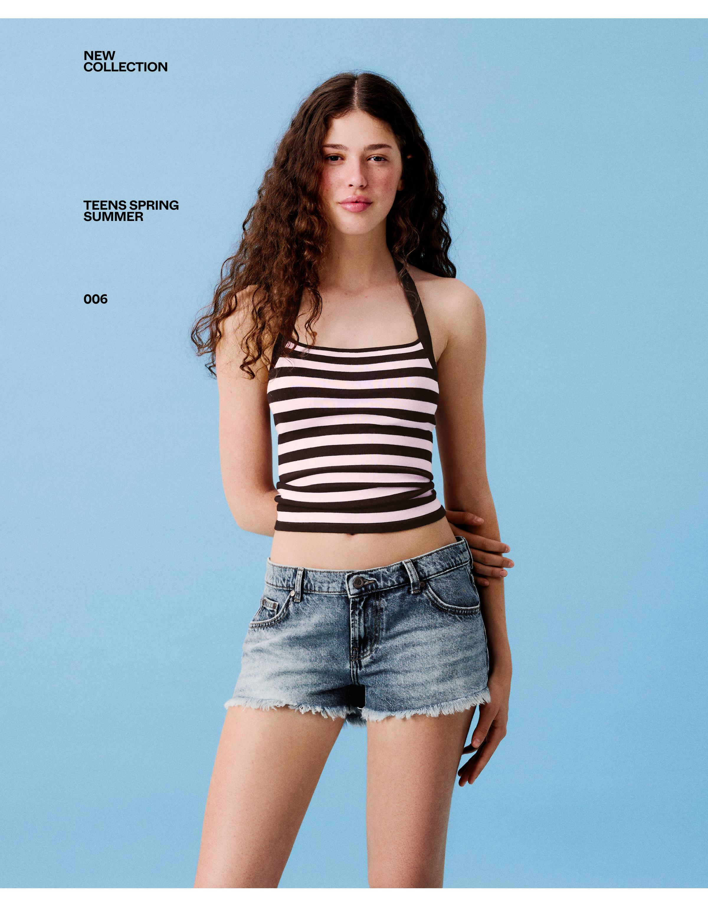 Denim mini shorts with frayed hem — Blue
