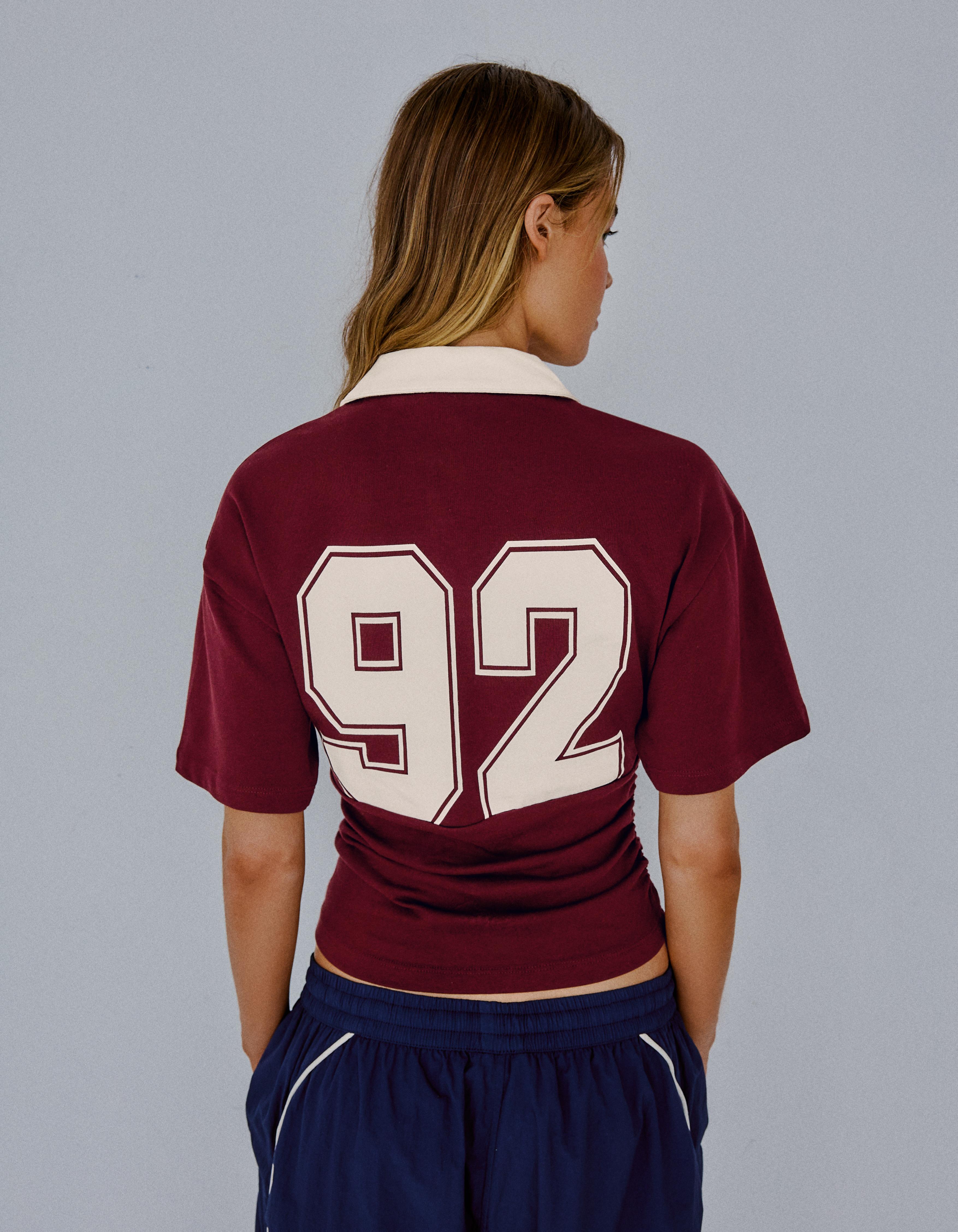 Short sleeve sash print polo shirt — Burgundy