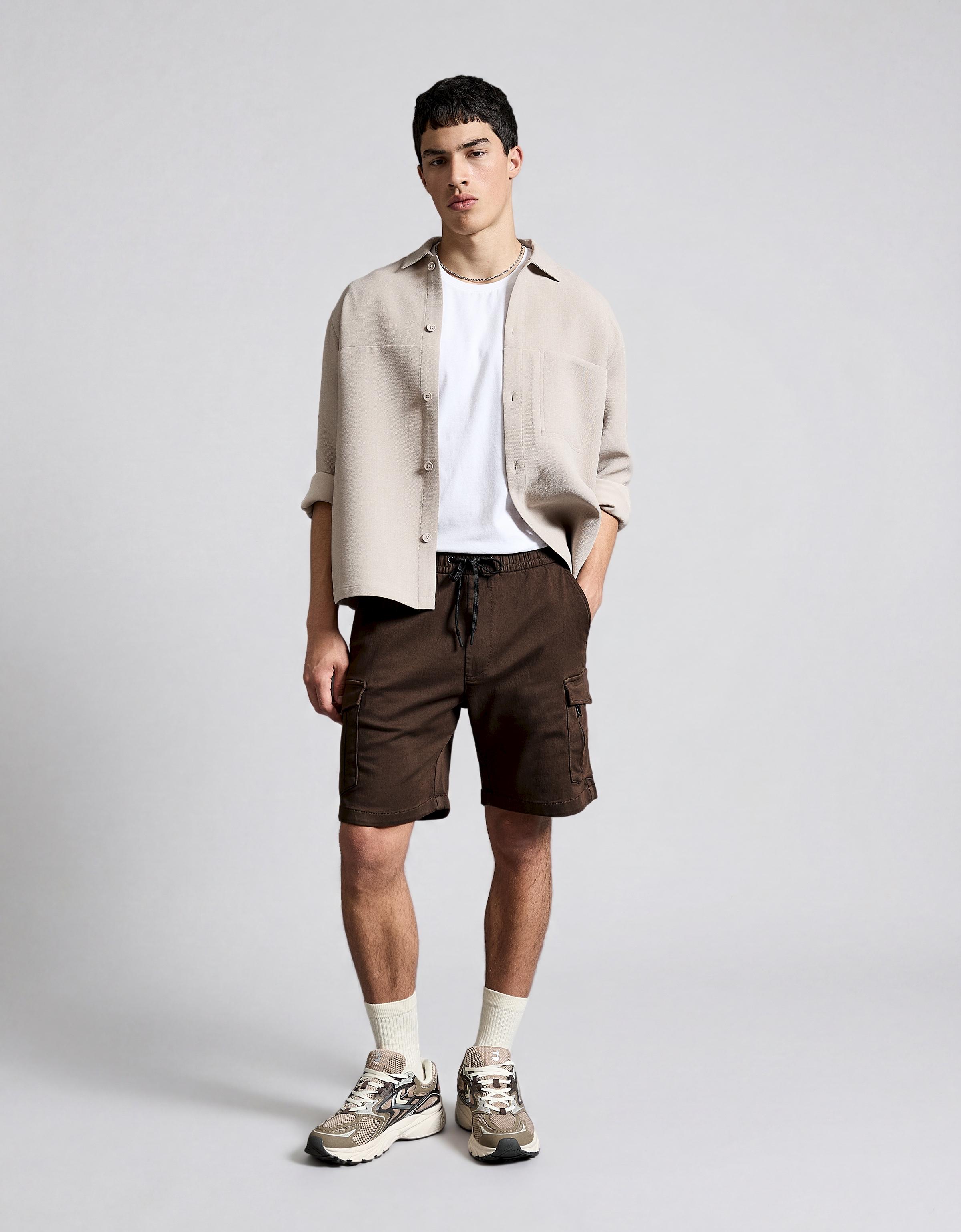 Regular fit cargo Bermuda shorts — Brown