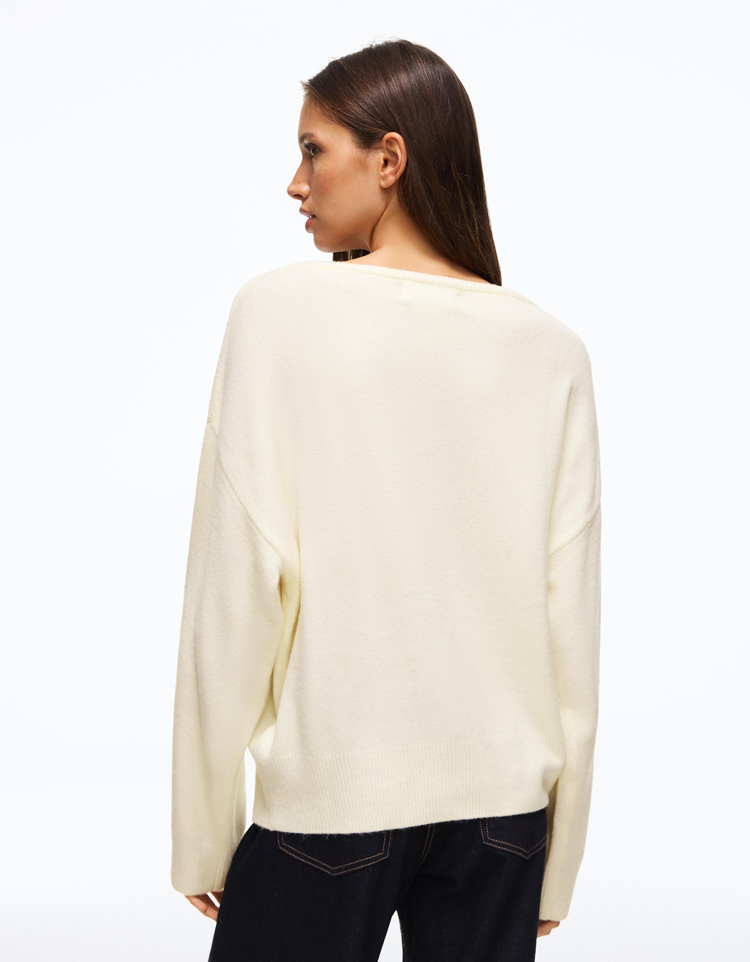 Oversize V-neck soft touch sweater — Cream