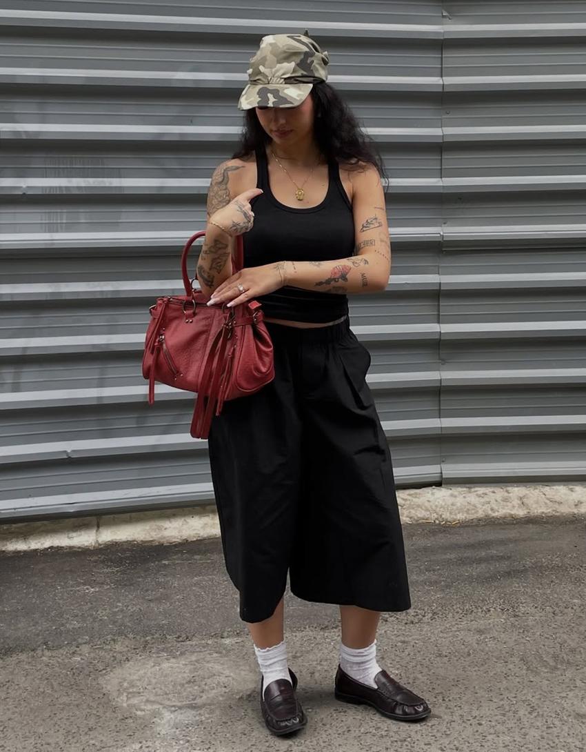 Bermuda culottes de cintura elástica-Preto