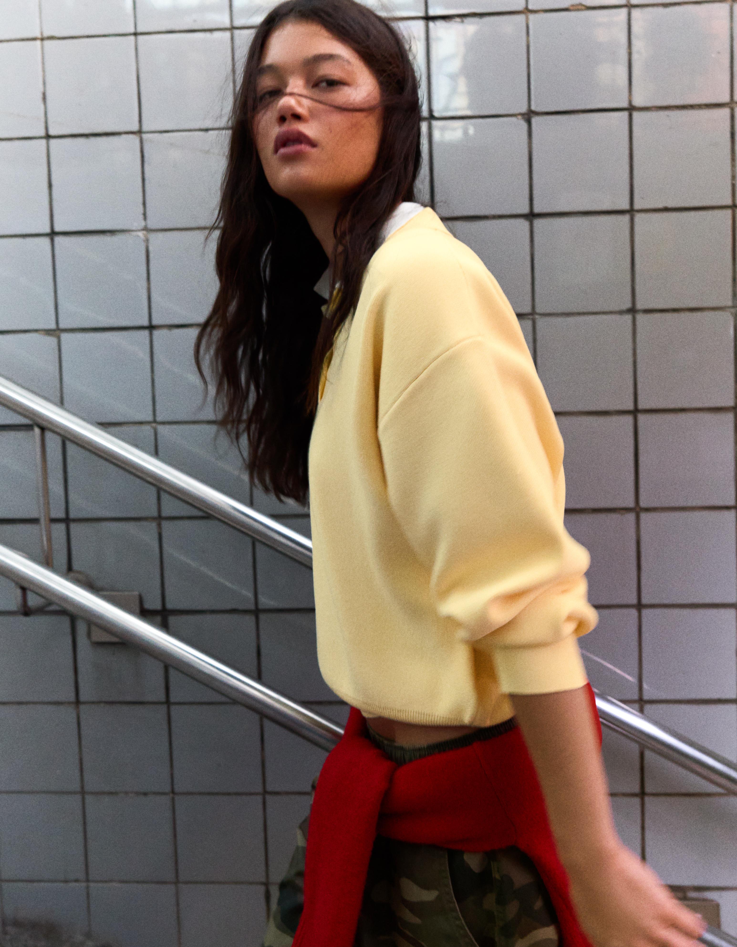 Oversize polo collar jumper — Yellow