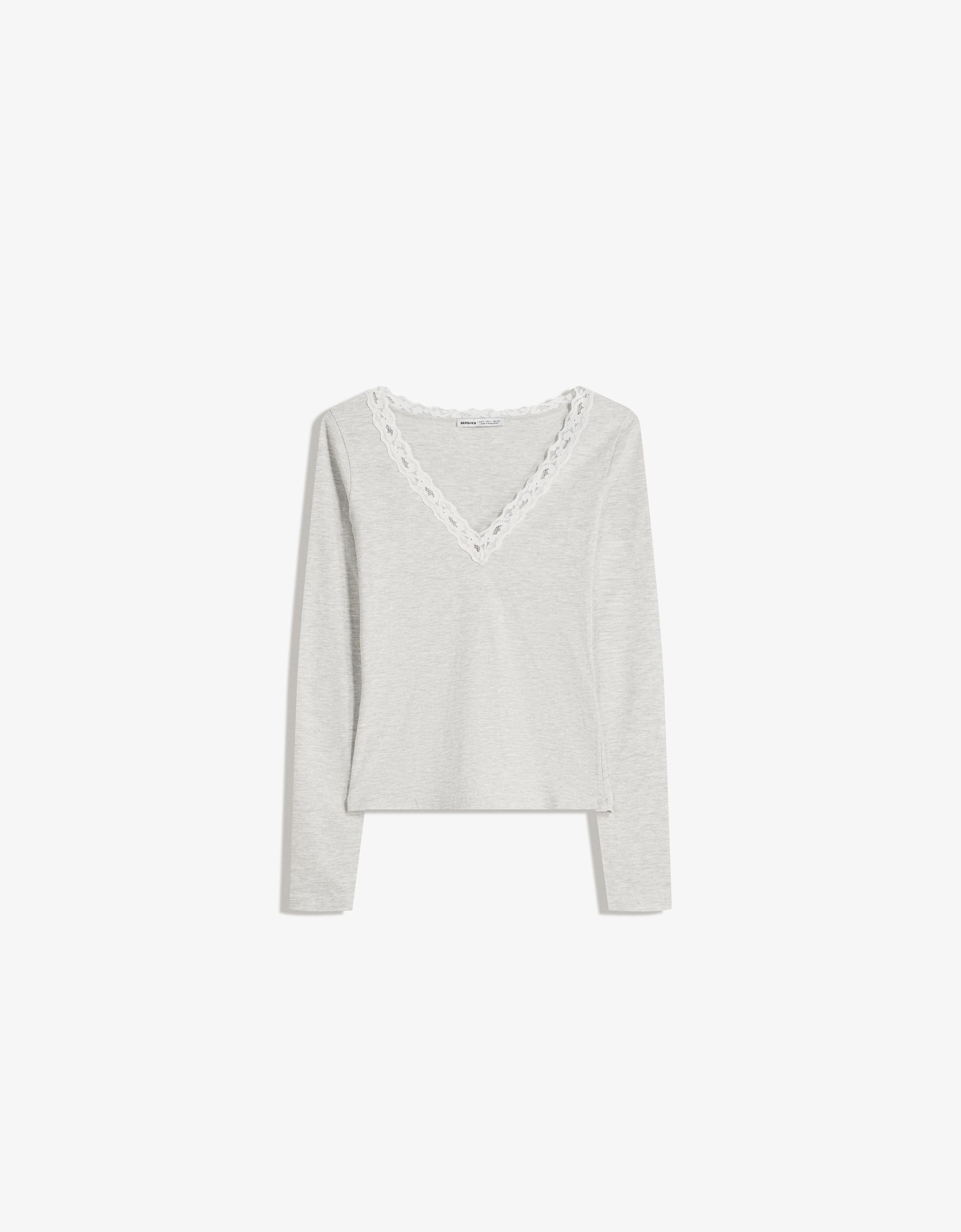 ページ❤︎ Long sleeve lace T-shirt - T-shirts and Tops - BSK Teen