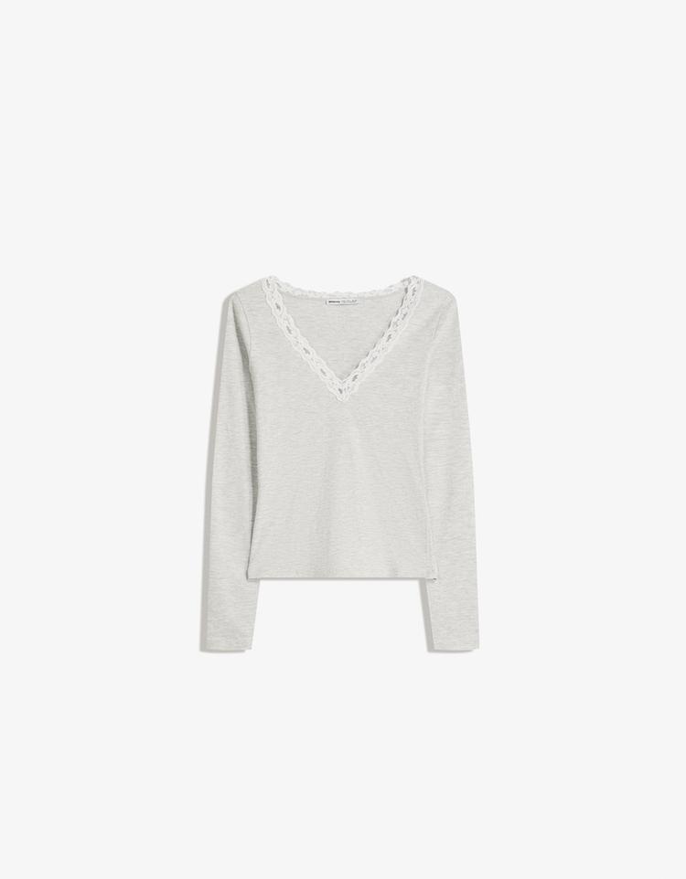 Long sleeve lace T-shirt