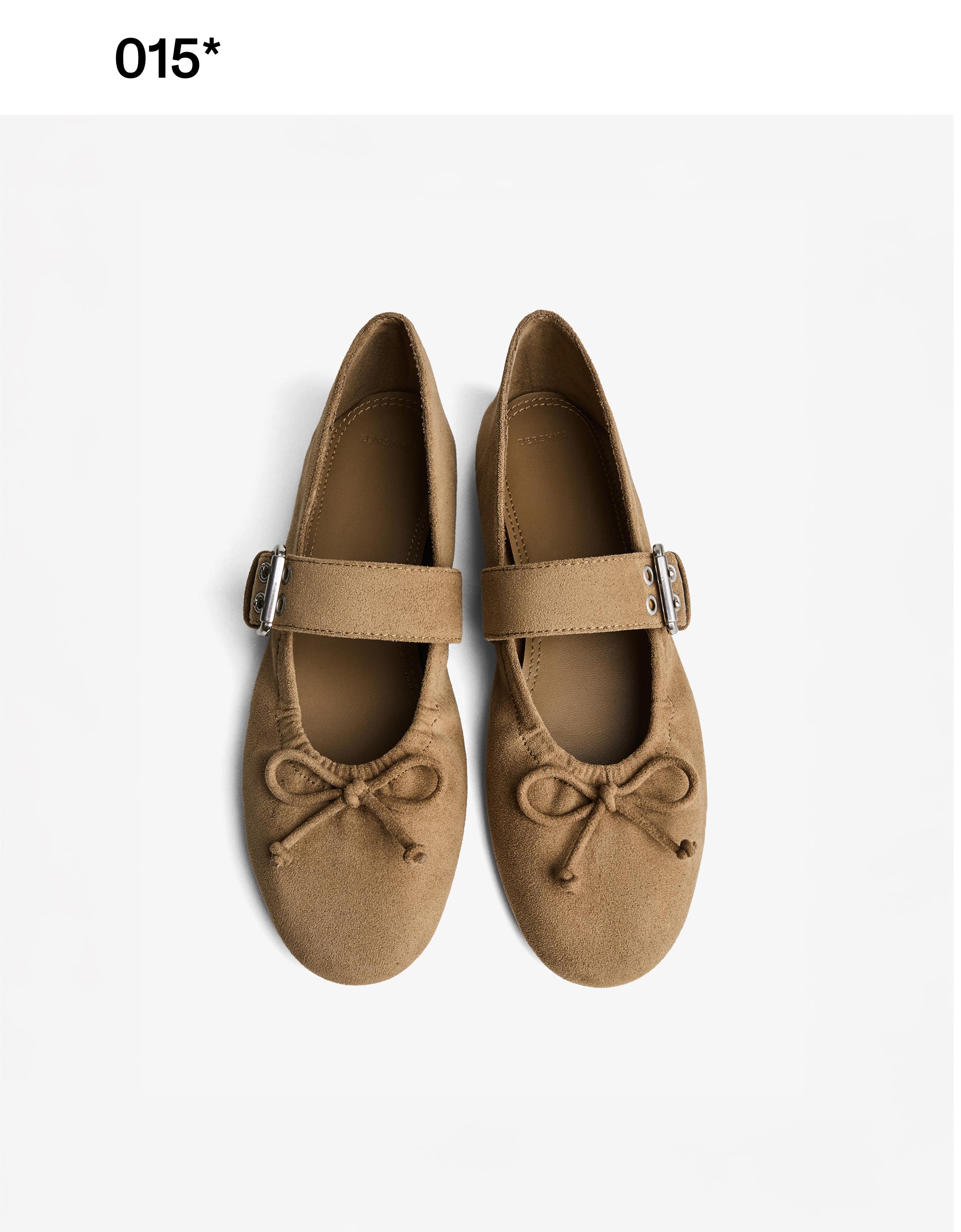 BUCKLED BALLERINAS — Tan