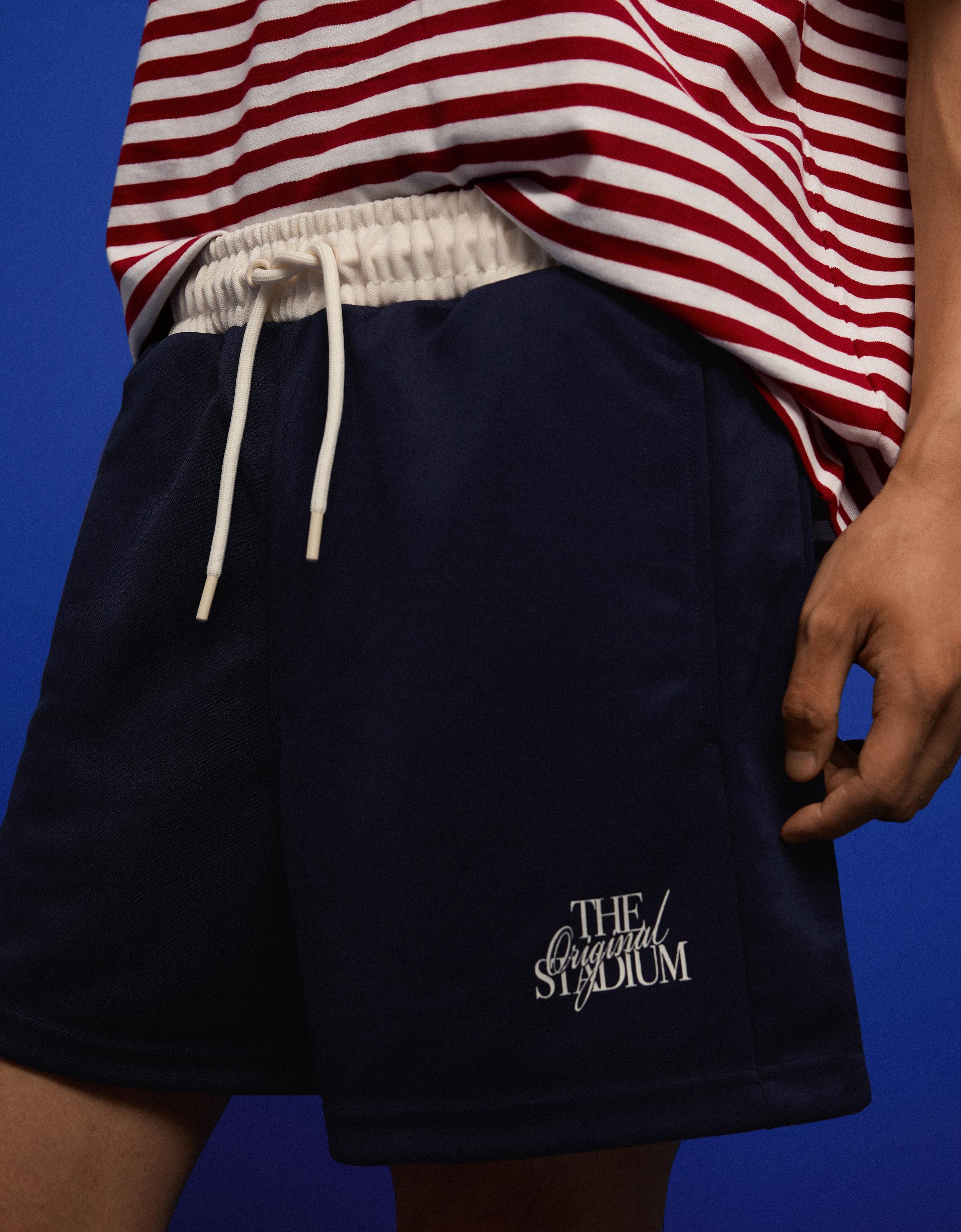 Short patch Bermuda shorts — Navy