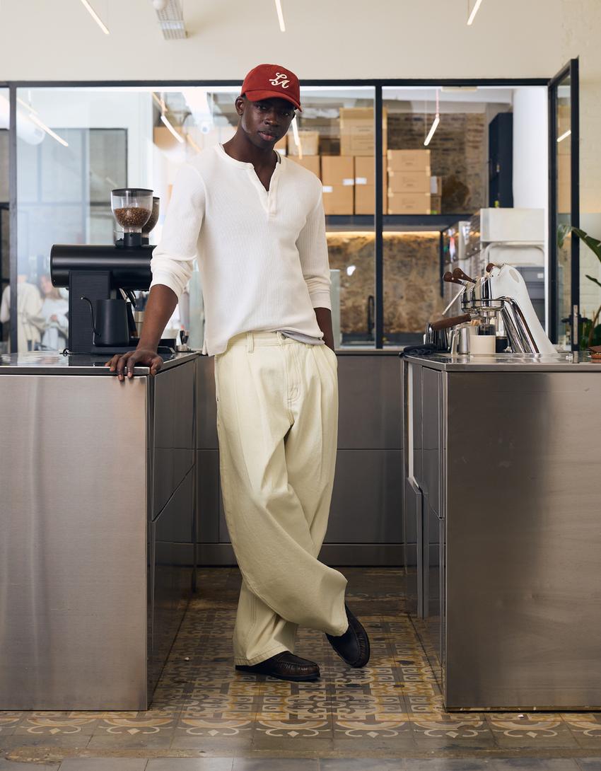 Pleated barrel jeans-Cream