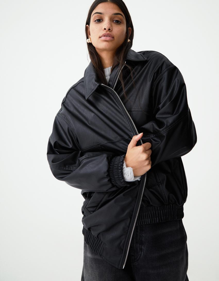 Blusão oversize dad fit efeito pele-Preto-2