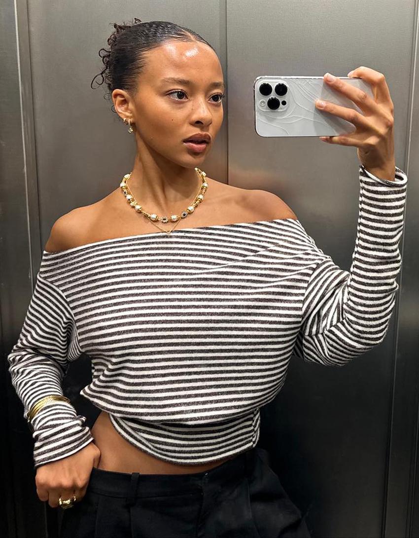 Asymmetric striped knit jumper-Brown