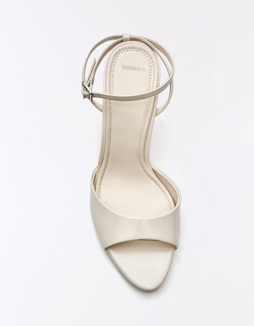 Sandales à talon bride cheville-Écru