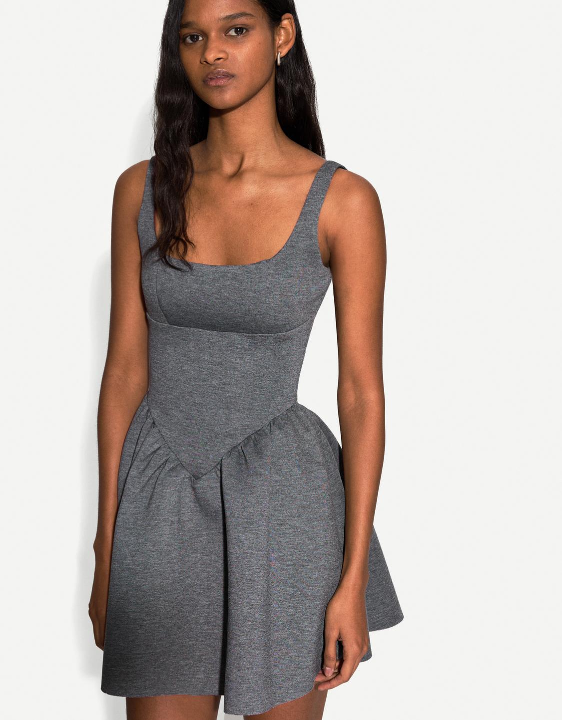 Robes de Soirée pour Femme | Nouvelle Collection | BERSHKA