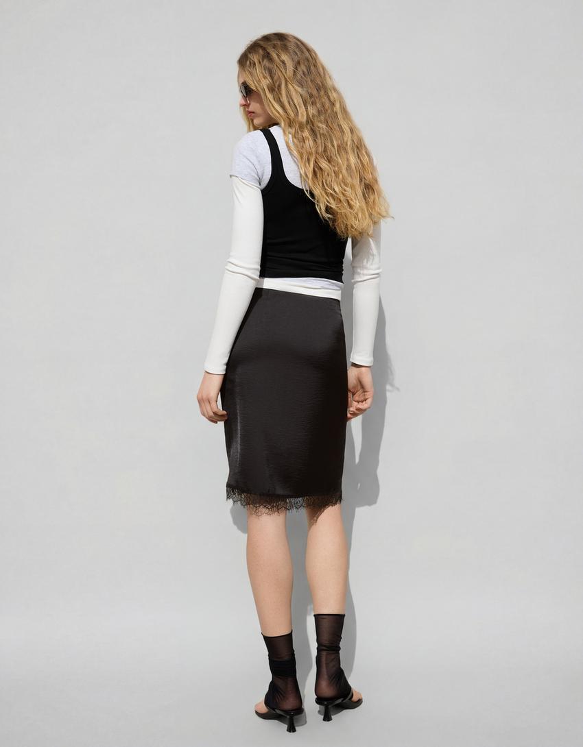 تنورة ميدي ساتان-أسود