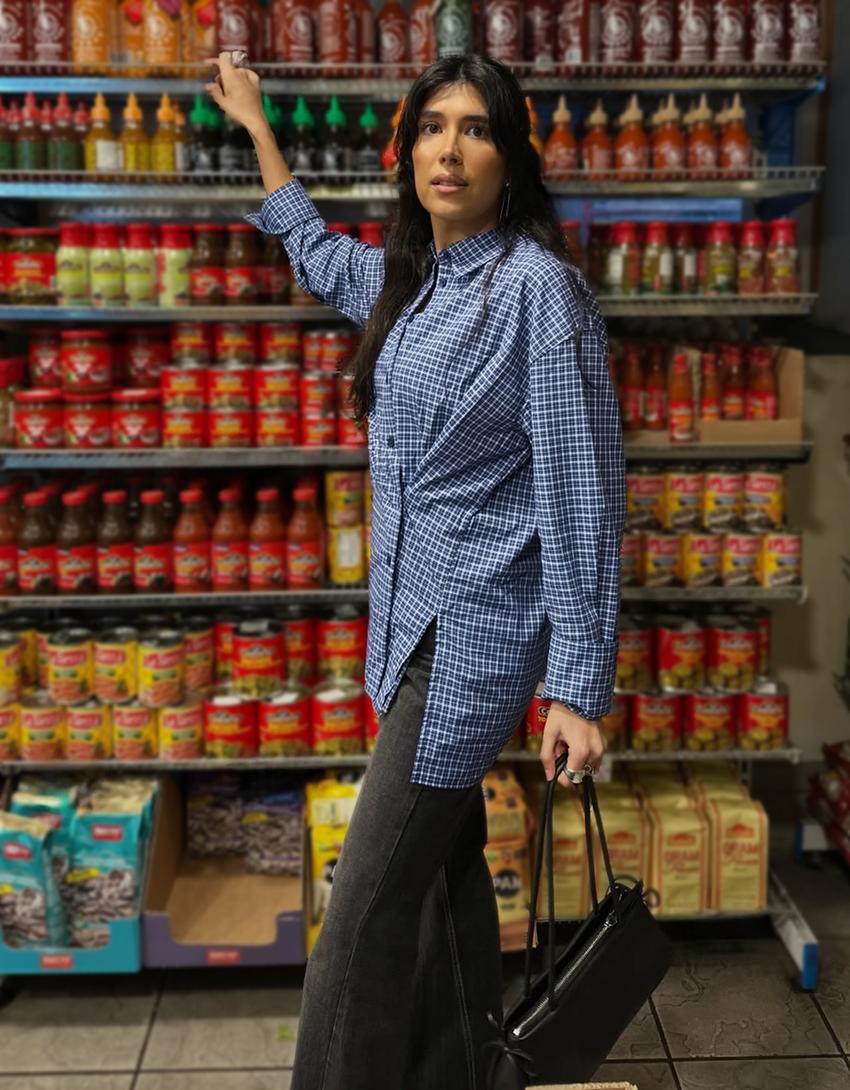 Långärmad skjorta med omlottknäppning-Mörkblå