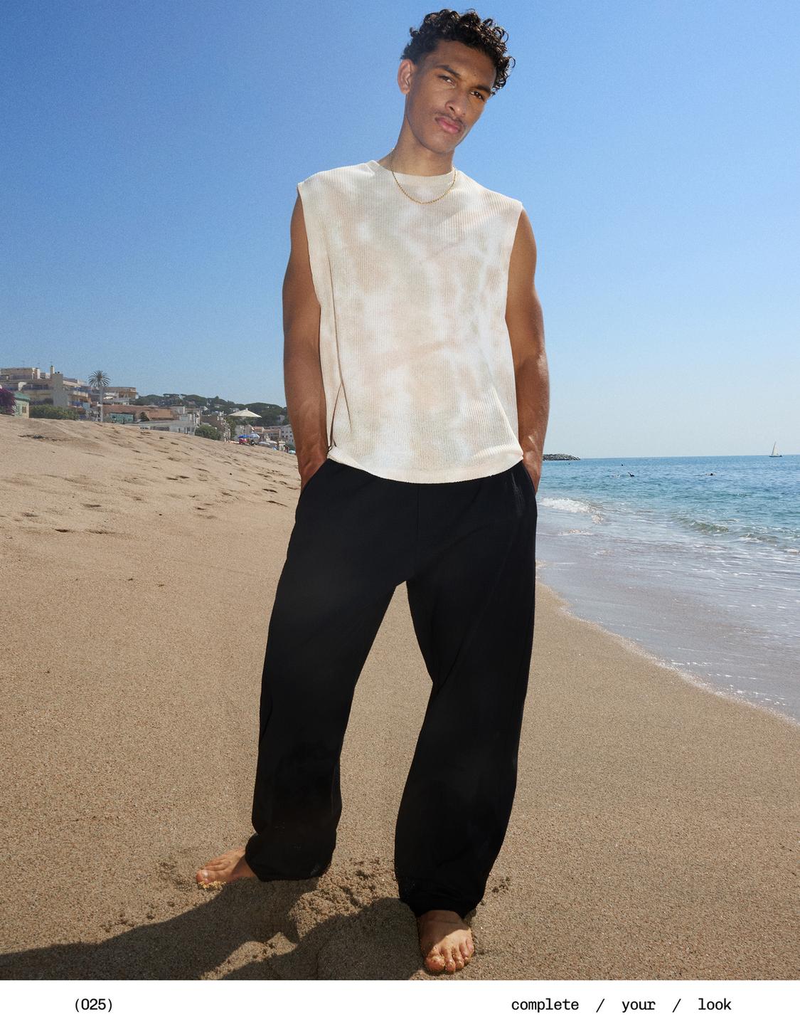 Balloon fit trousers