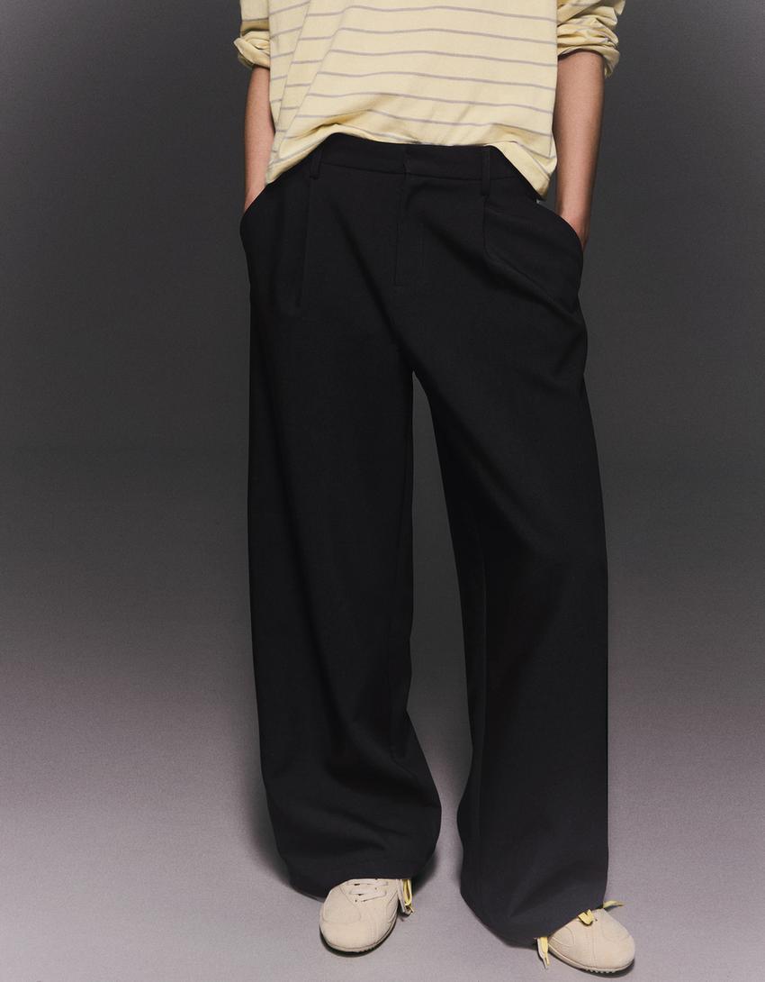 Volüümikad topeltkangast püksid-Must