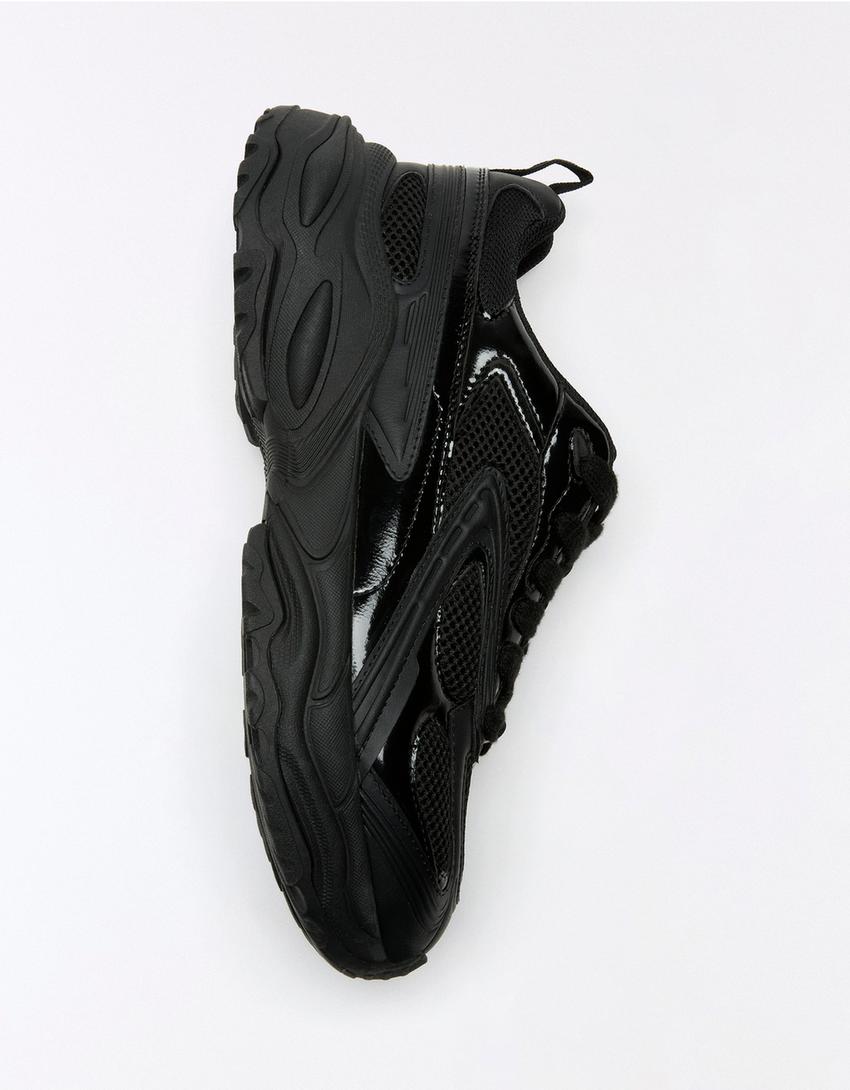 Sportschoen met dikke zool-Zwart