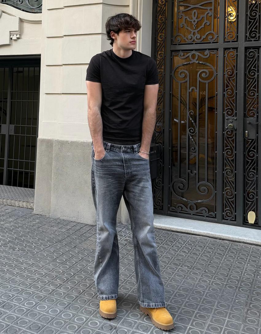 Short sleeve roll-up T-shirt-Black