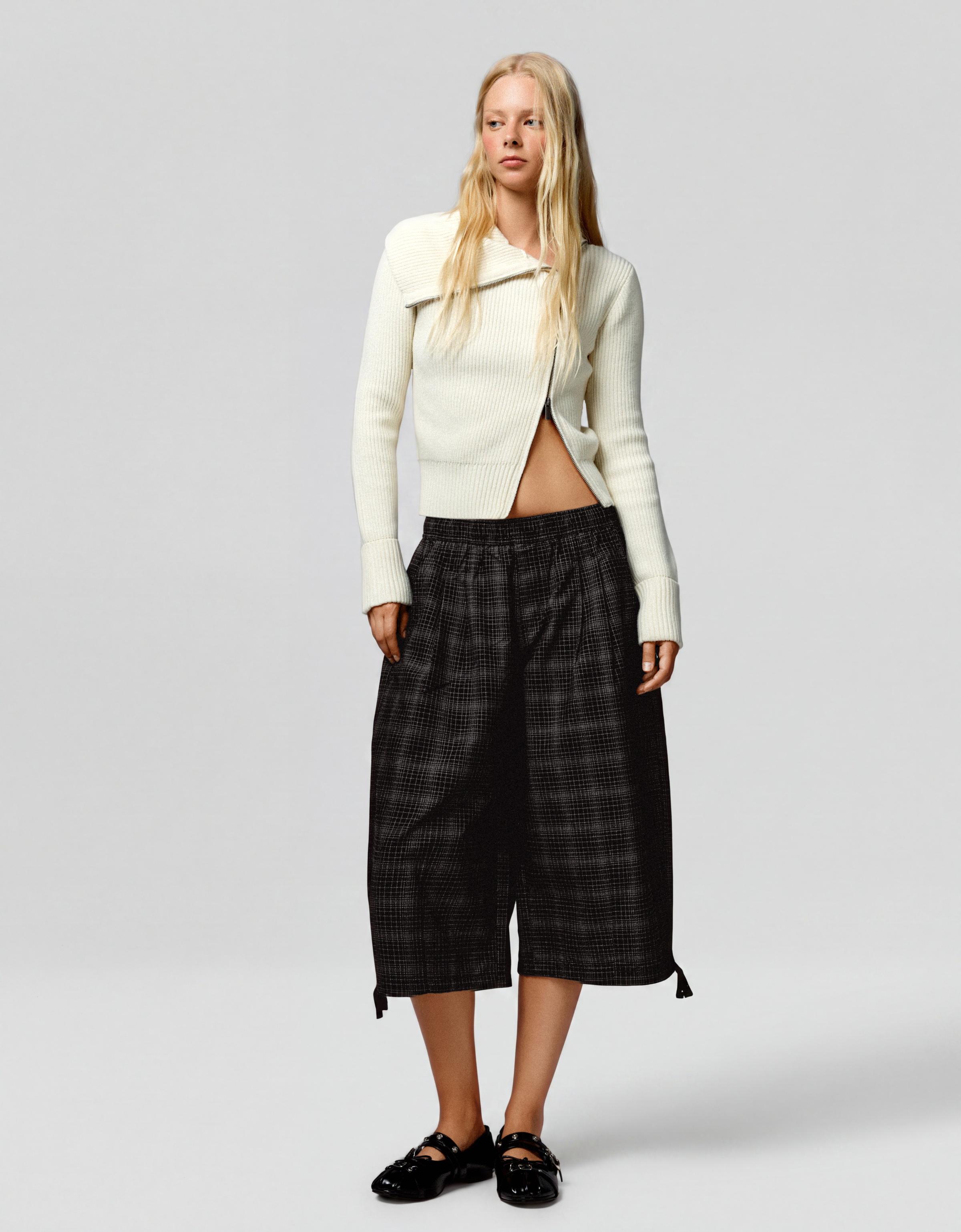 Long twill Bermuda shorts — Grey