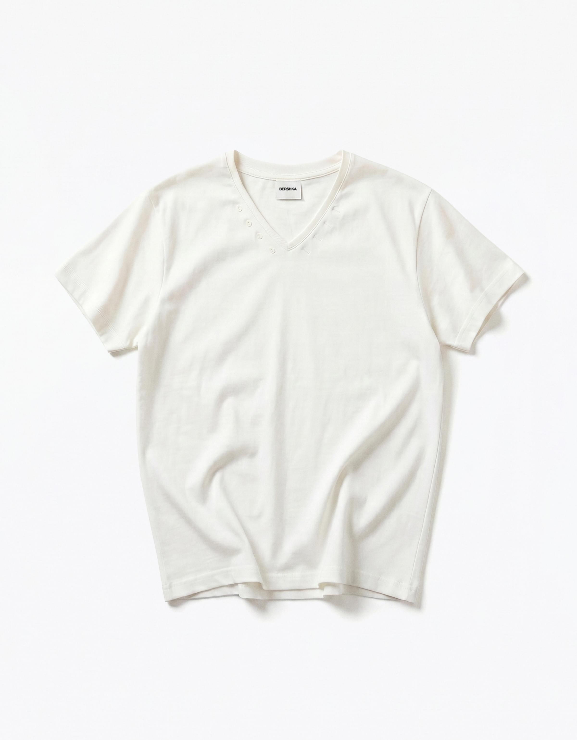 Short-sleeved V-neck T-shirt — White