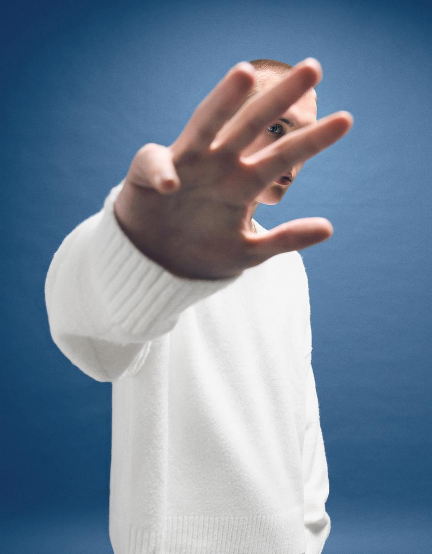 Cropped-Pullover-Weiss