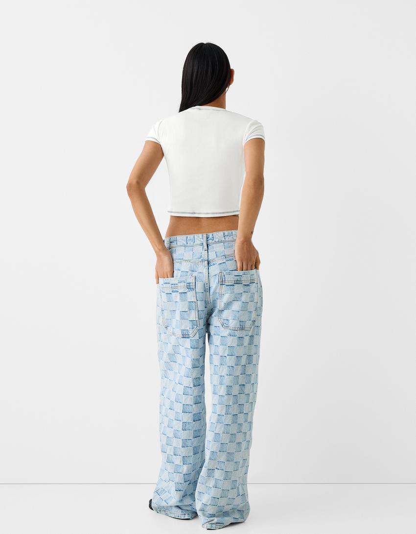 تيشرت بأكمام قصيرة وطبعة-أبيض-1