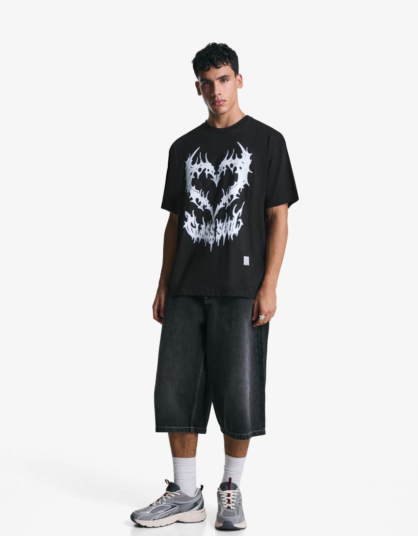 Kortärmad t-shirt med tryck-Svart-3