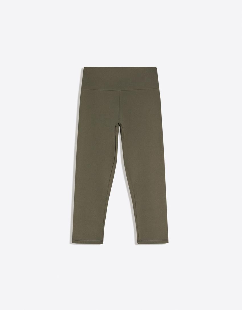 Technical knit capris-Moss