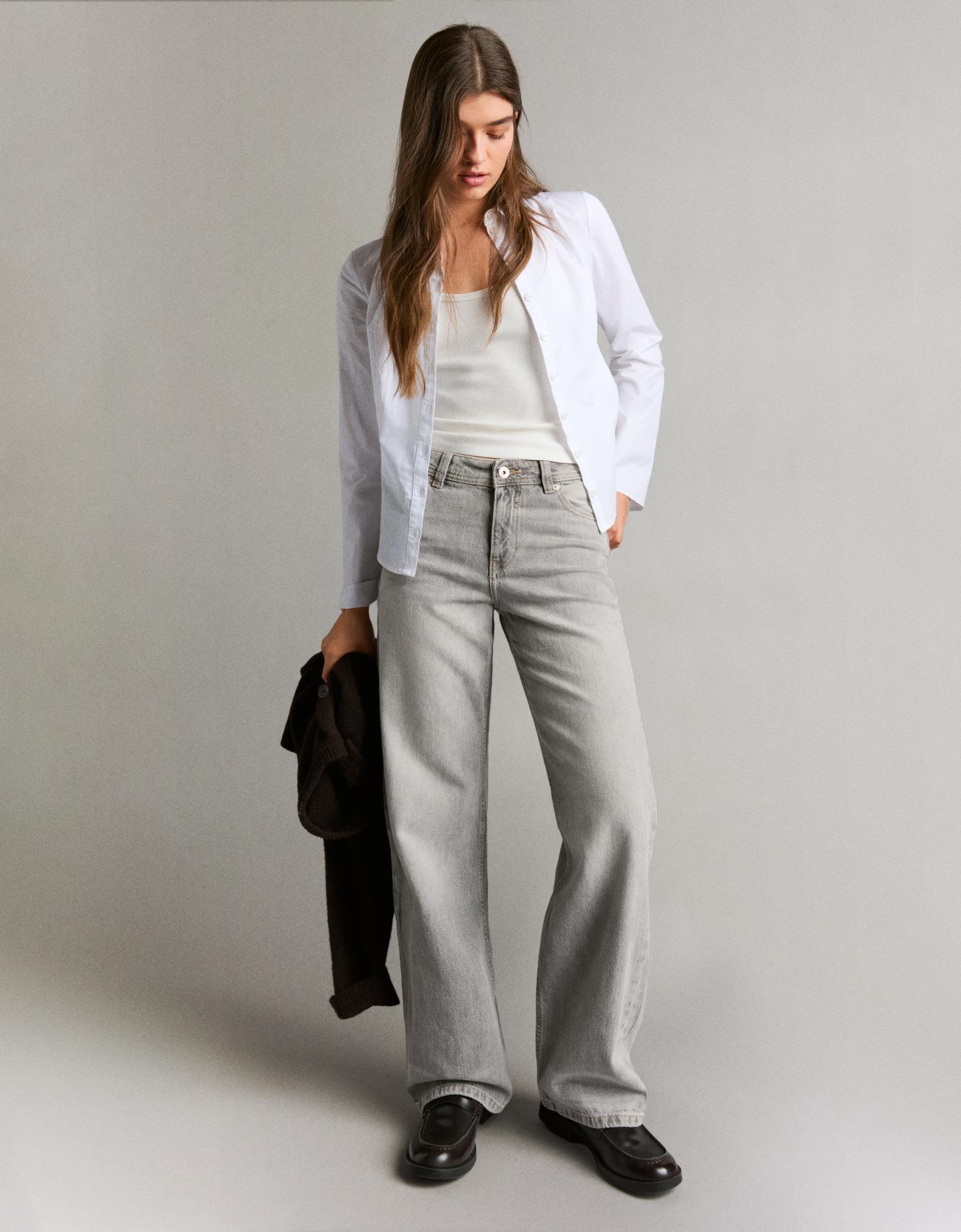 Bershka jeansy o kroju baggy szary