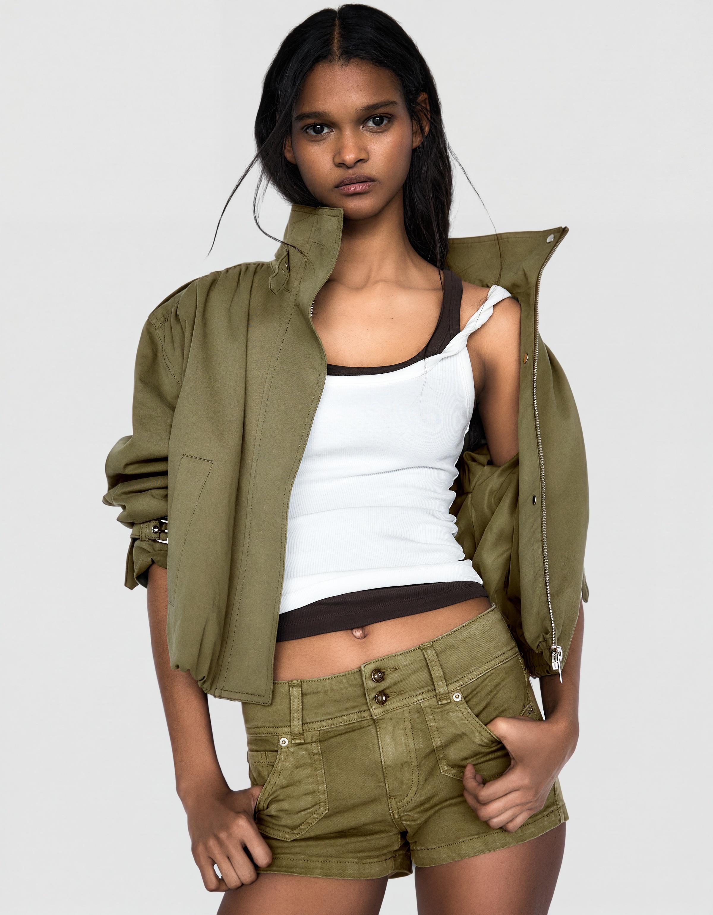 İşlemeli mini denim şort - Görsel 121