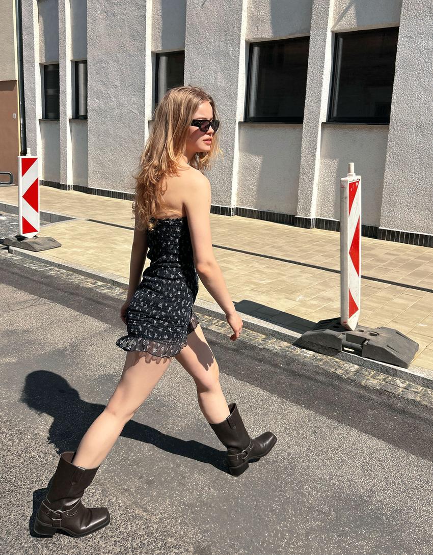 Mini-Bandeaukleid mit Print-Schwarz-1