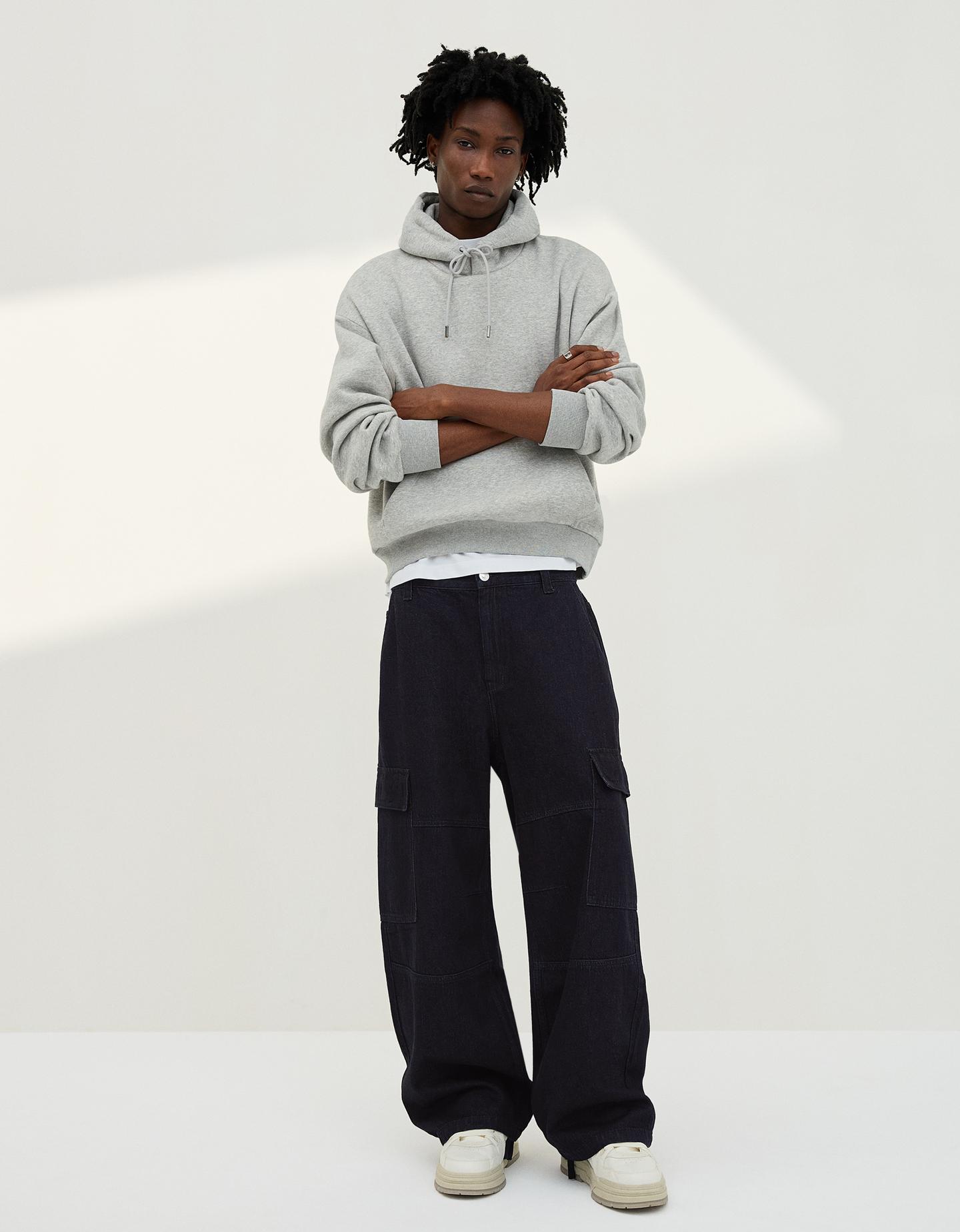 Bershka jeansy cargo parachute granatowy