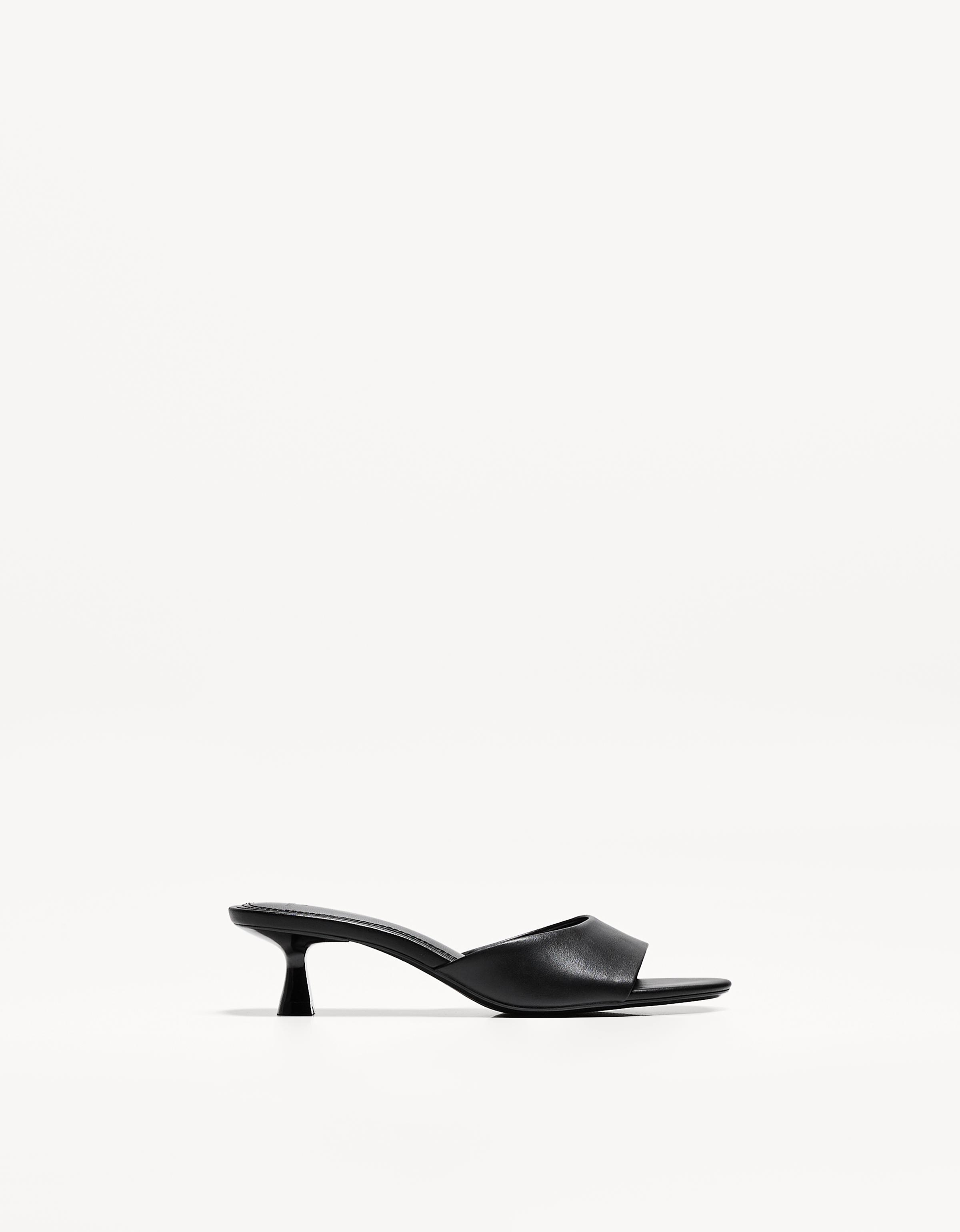 Bershka Absatzsandalen Mit Kitten-Heels Und Mehreren Riemchen Damen 38 Schwarz