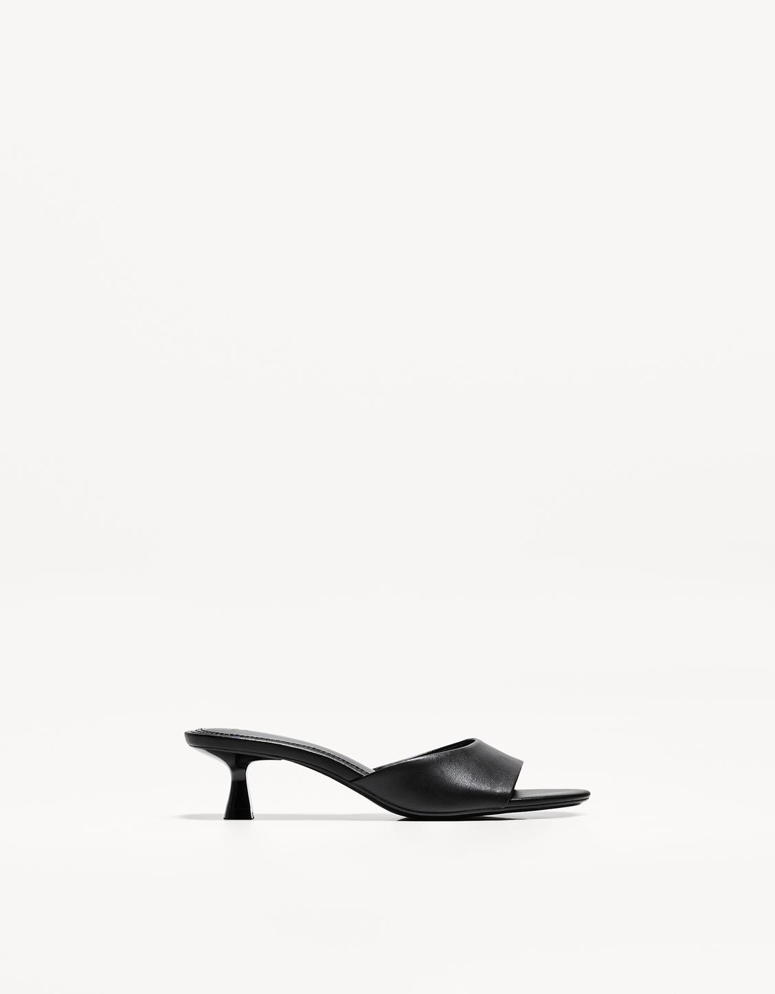 Kitten heel mule sandals