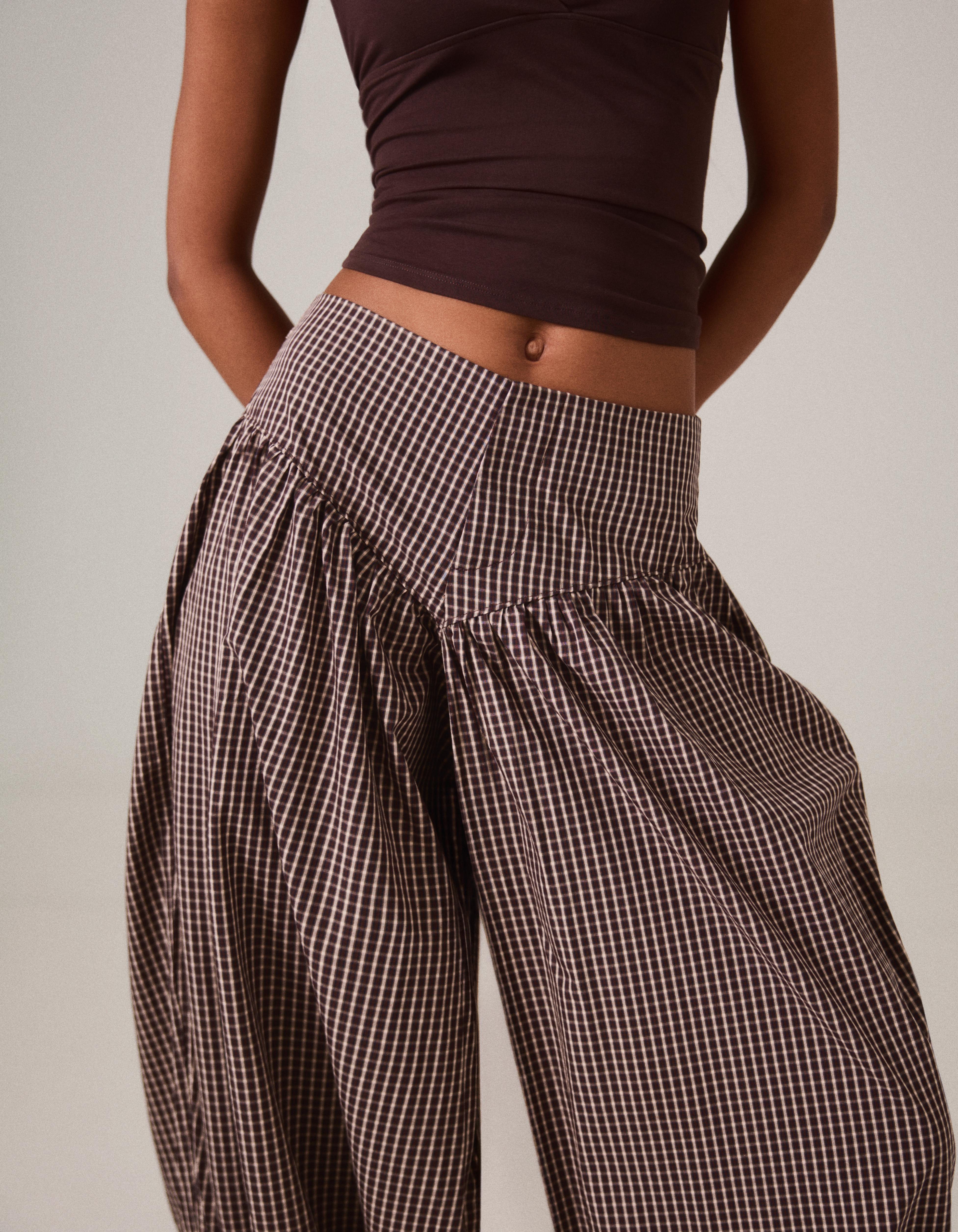Sarouel trousers with gathered waist — Maroon