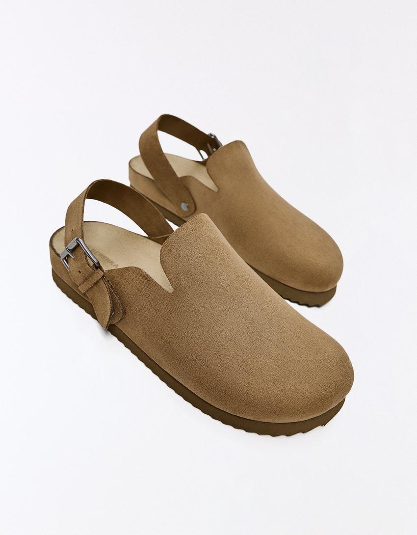 Clogs with strap detail-Brown