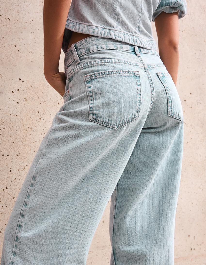 Jeans mit weitem Bein und Umschlag-Hellblau