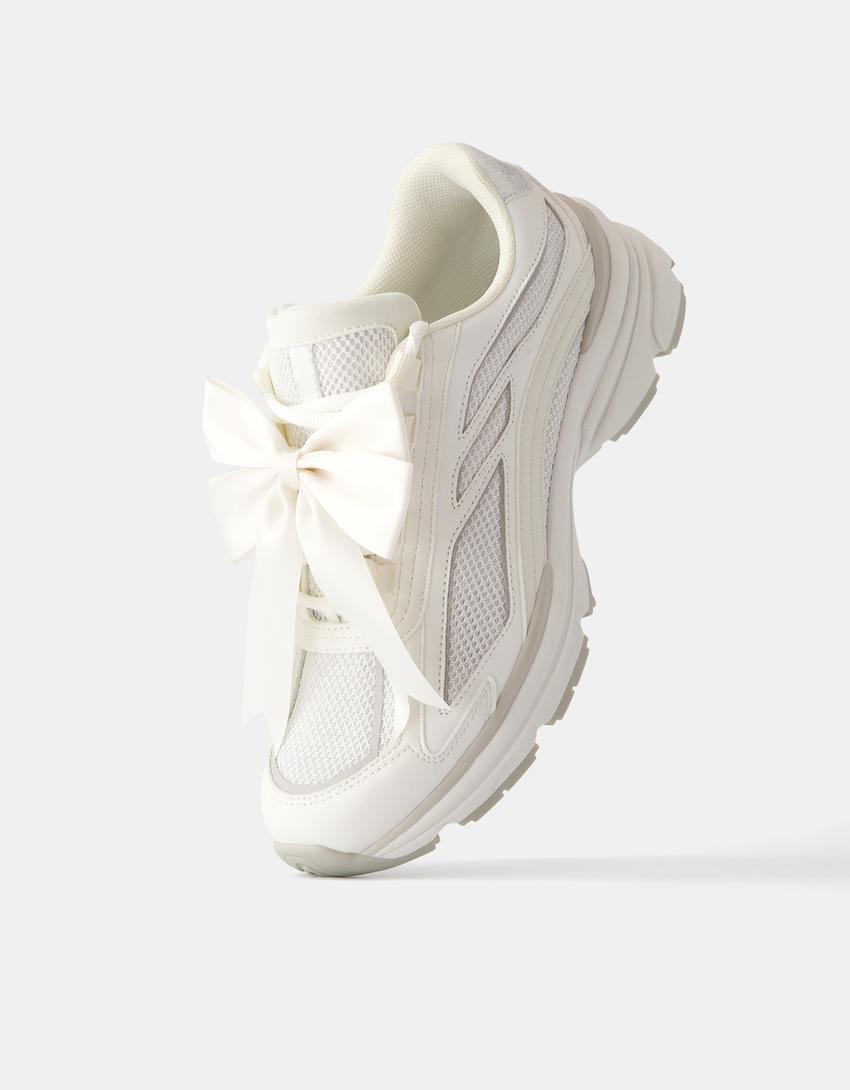 حذاء رياضي بتفصيل شبكي وعقدة-أبيض-1