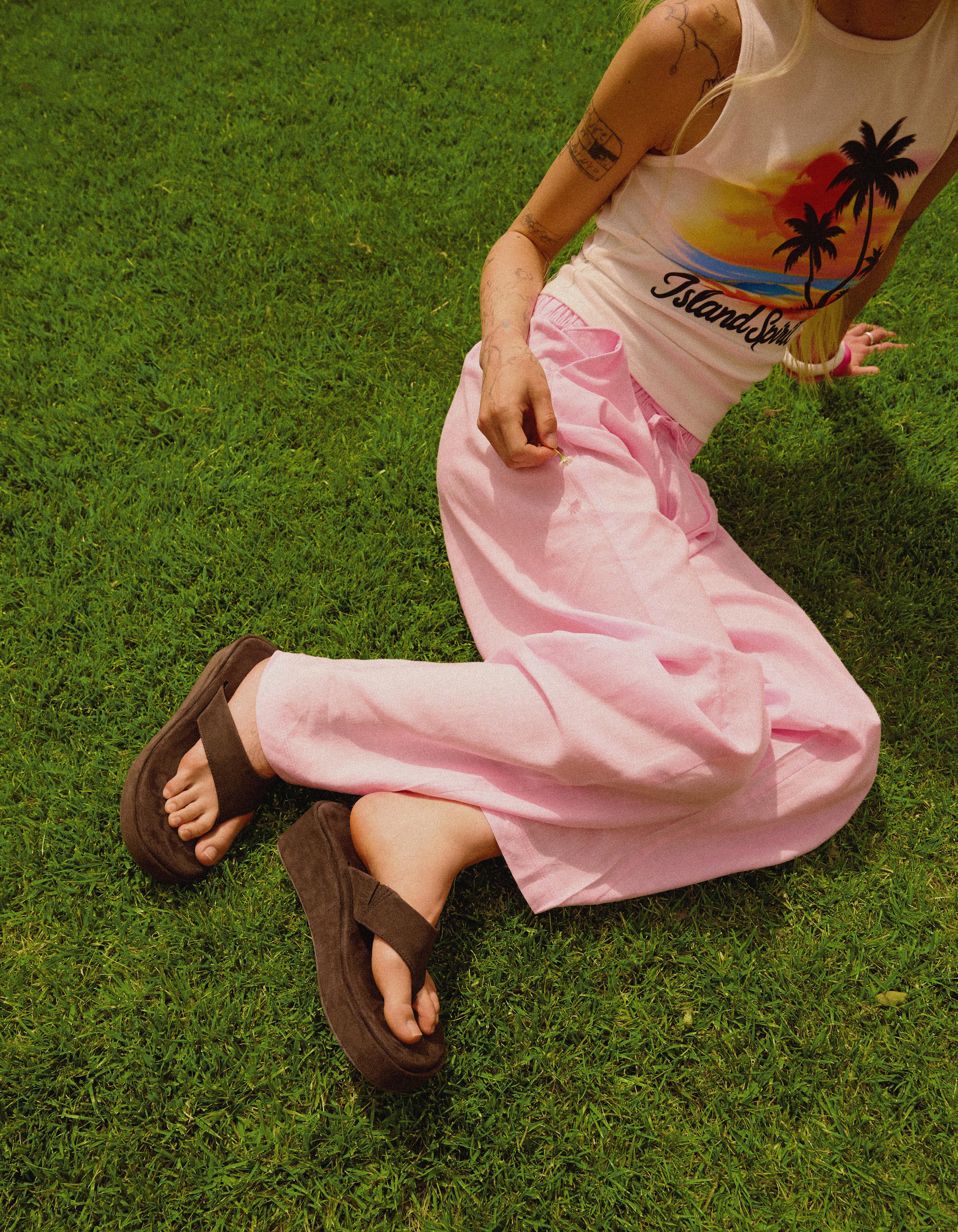 Thong flatform sandals — Brown