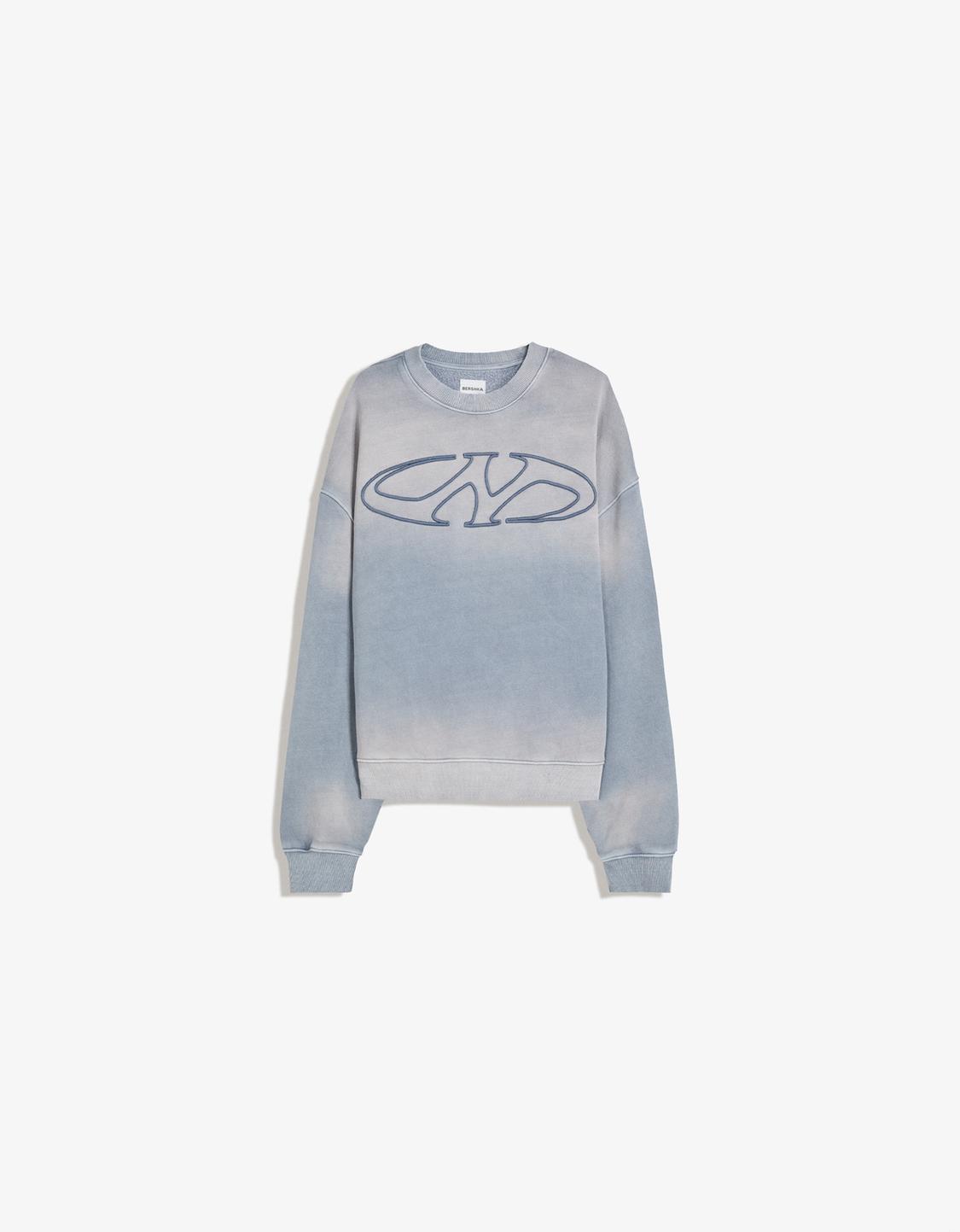 Oversize faded-effect sweatshirt