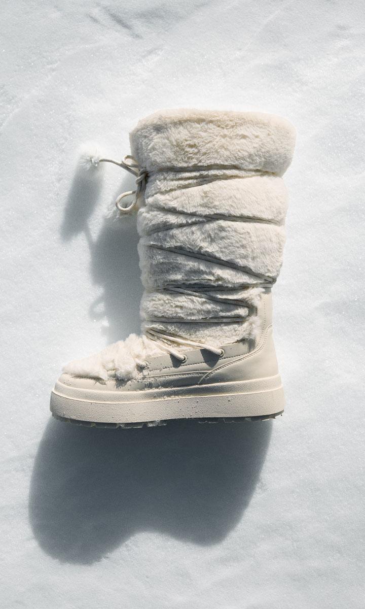 Kad n Giyim Ayakkab ve Aksesuar BERSHKA