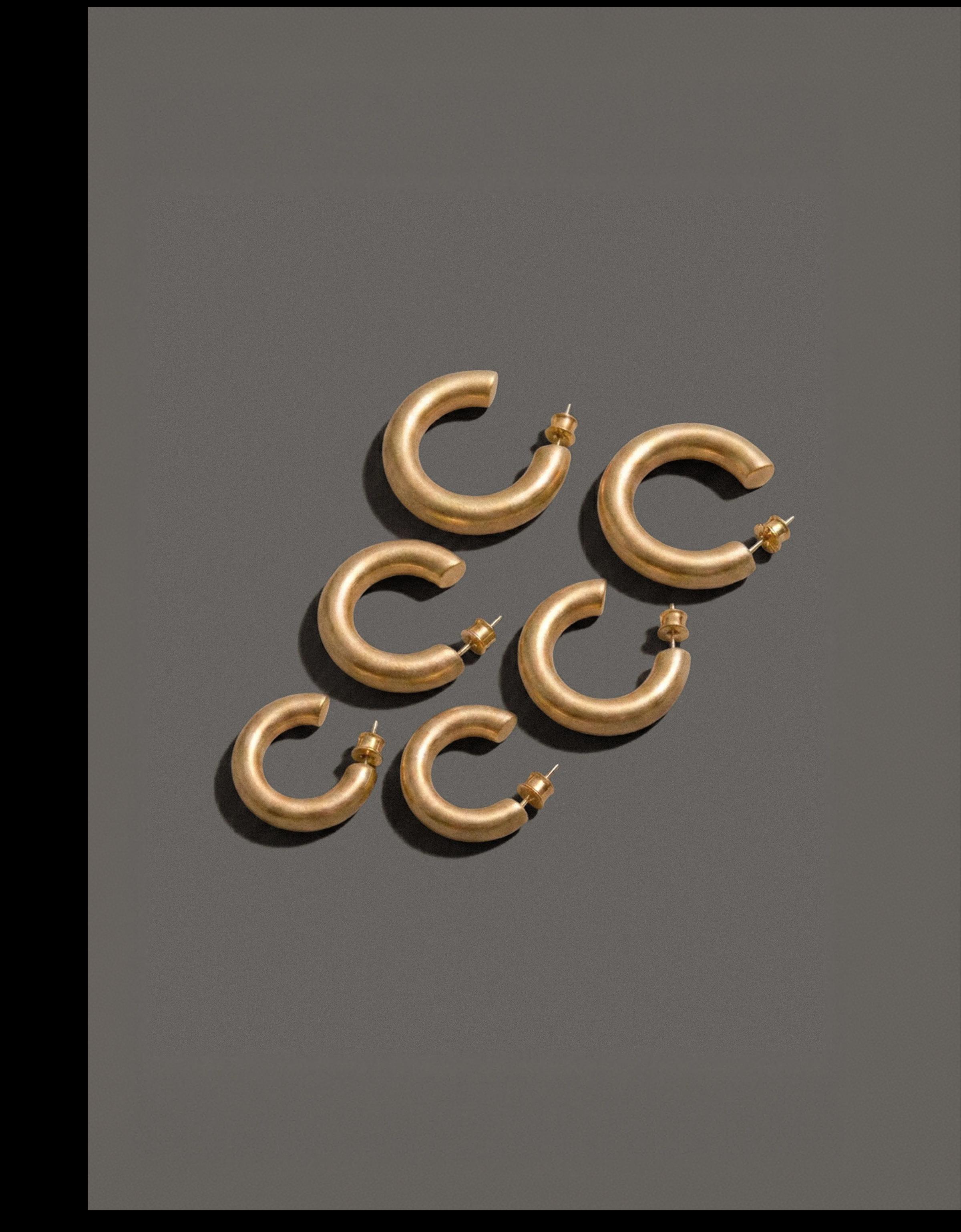 Pack of 3 mixed-size hoop earrings — Gold