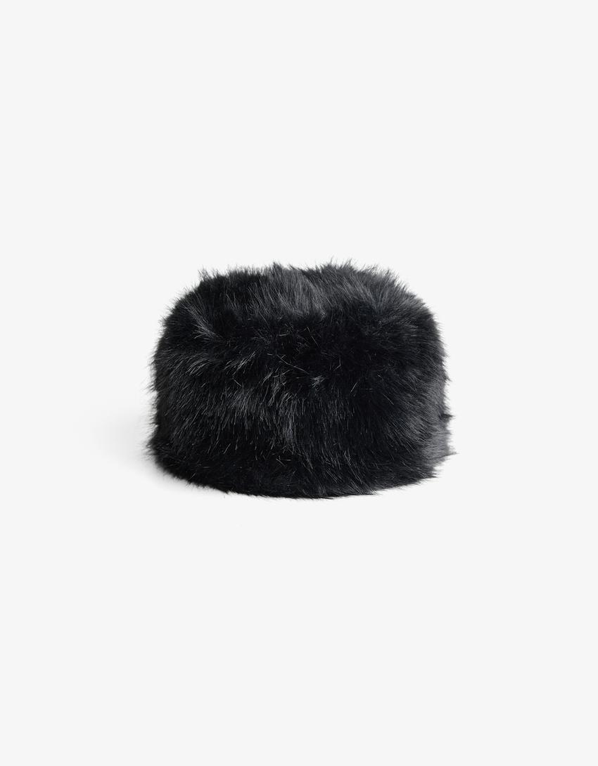 Faux fur hat-Black