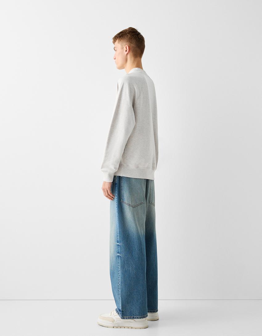 سويت شيرت بطبعة-رملي-1