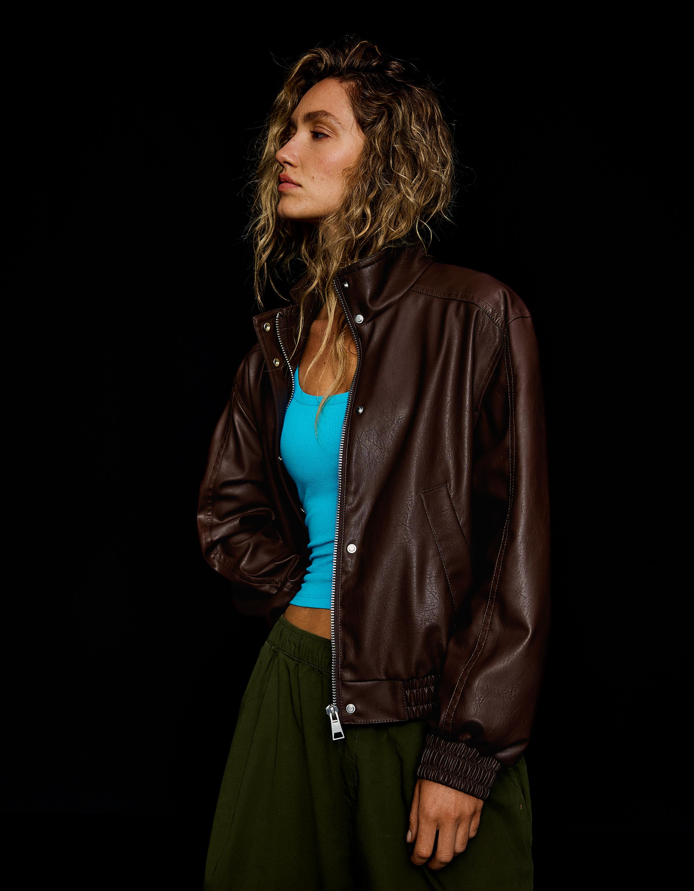Bershka Cazadora Efecto Piel Mujer L Marrón