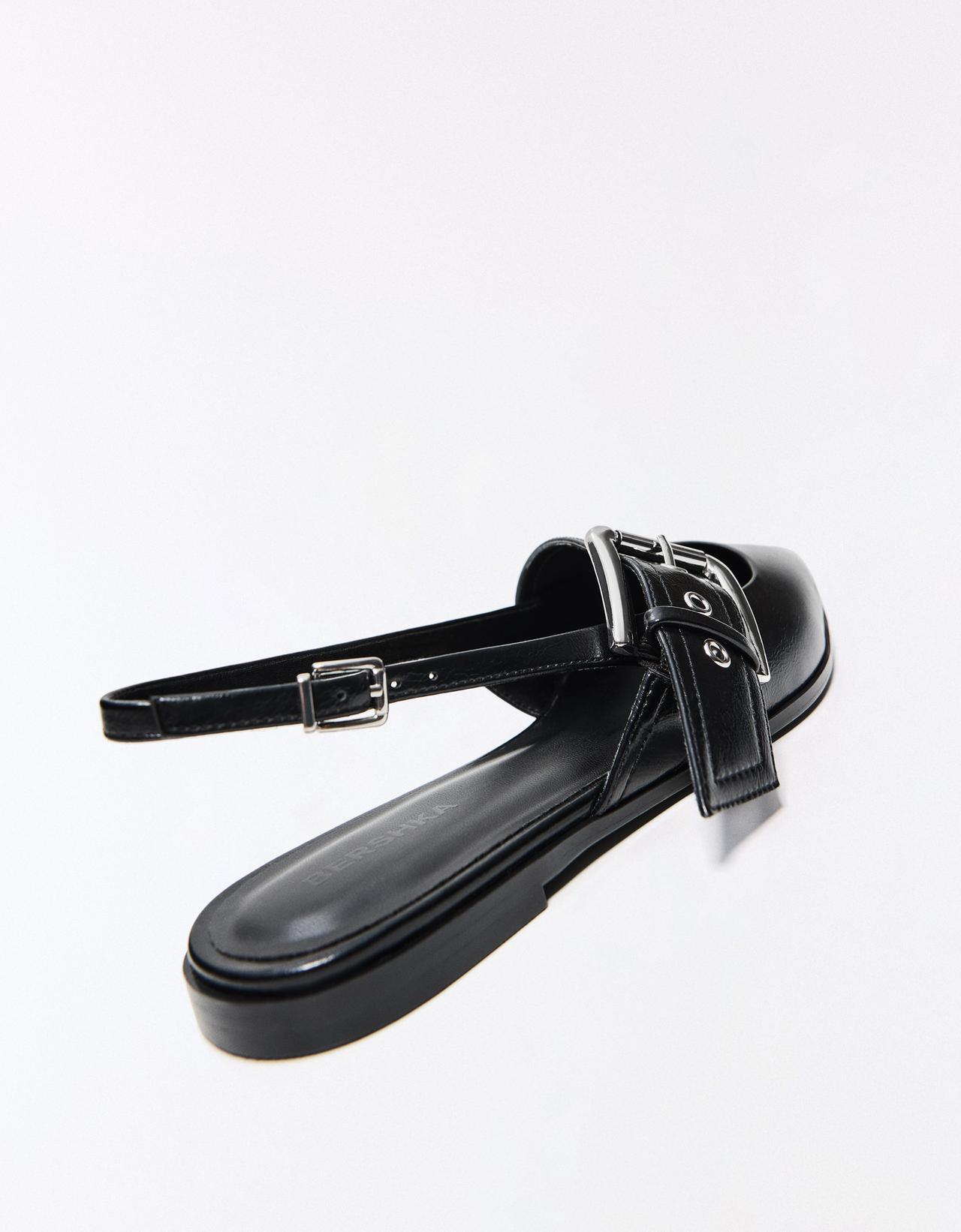 Slingback ballet flats with buckle — BLACK