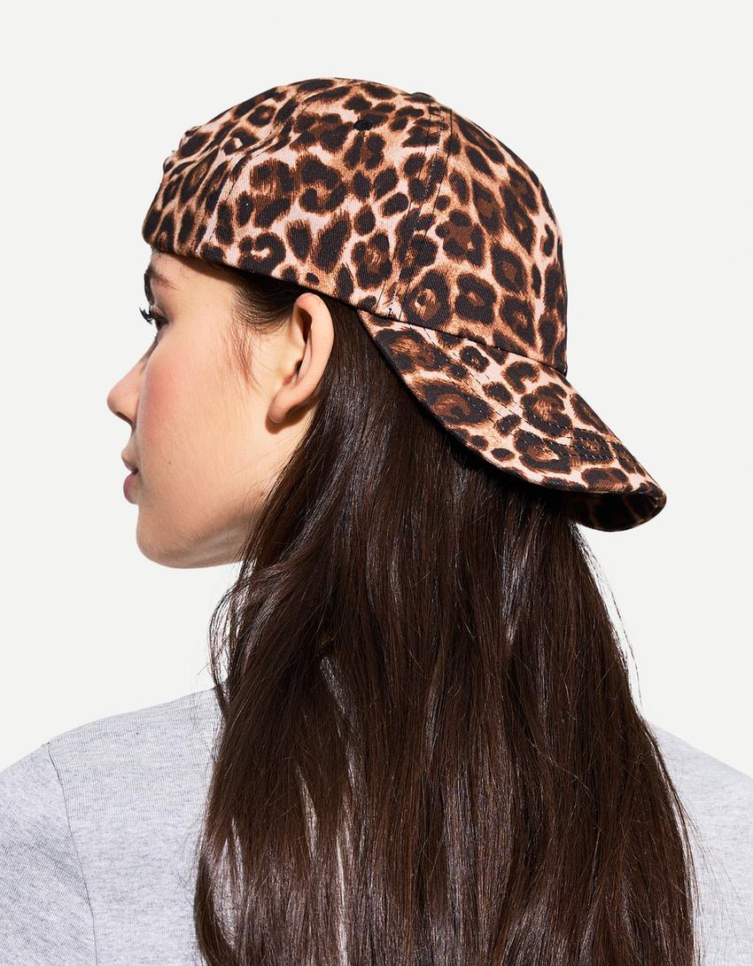 Animal print cap-Brown