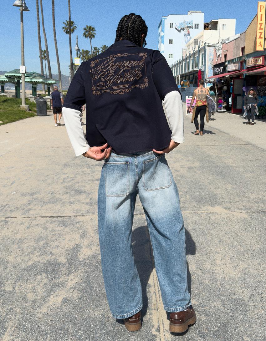 Kısa kollu oversize nakışlı gömlek-Denizci mavisi