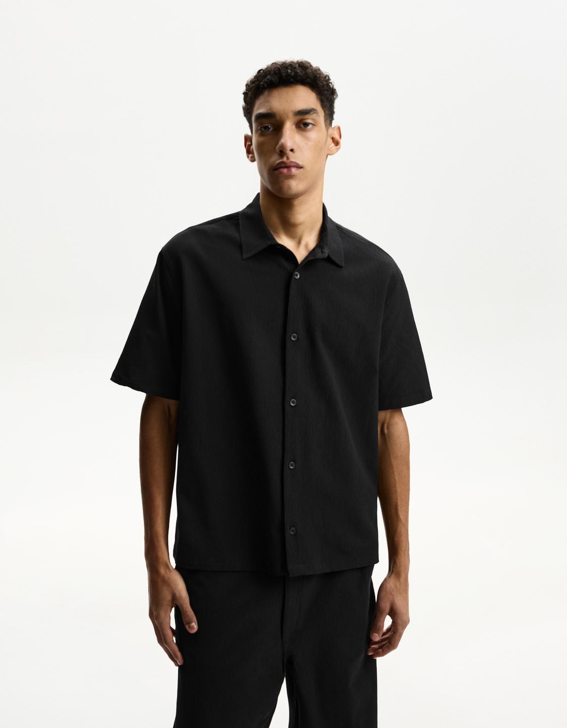 Pleated short sleeve shirt