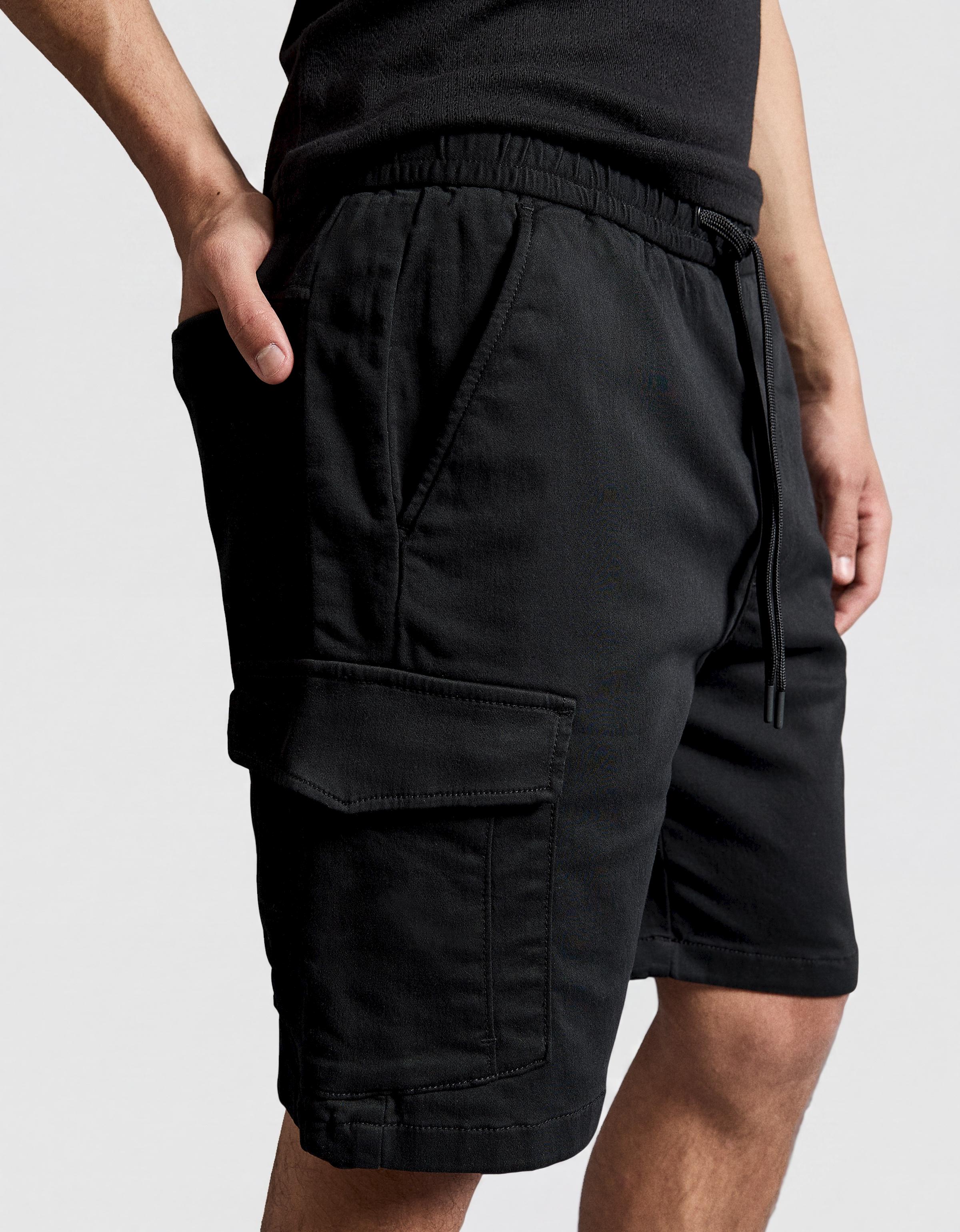 Regular fit cargo Bermuda shorts — Black